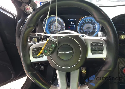 2012 Chrysler 300 Srt8 z USA, uszkodzony, nr VIN 2C3CCAFJ5CH801666